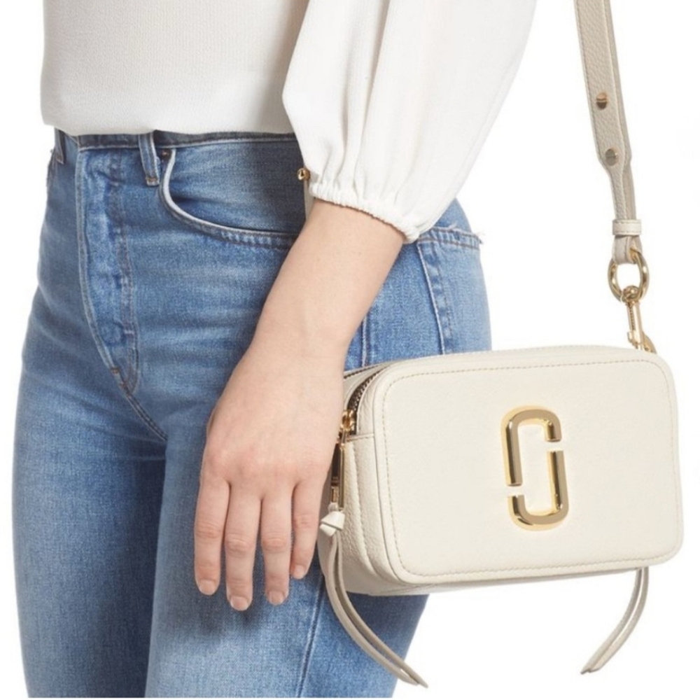 Marc Jacobs Cream/White Leather Soft Shot 21 Camera Crossbody Bag - Picture 3 of 14